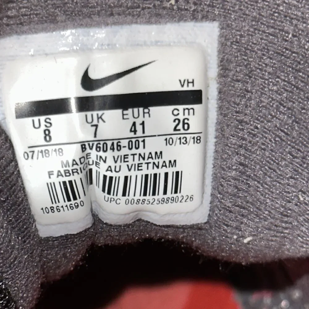 Nike slight damage